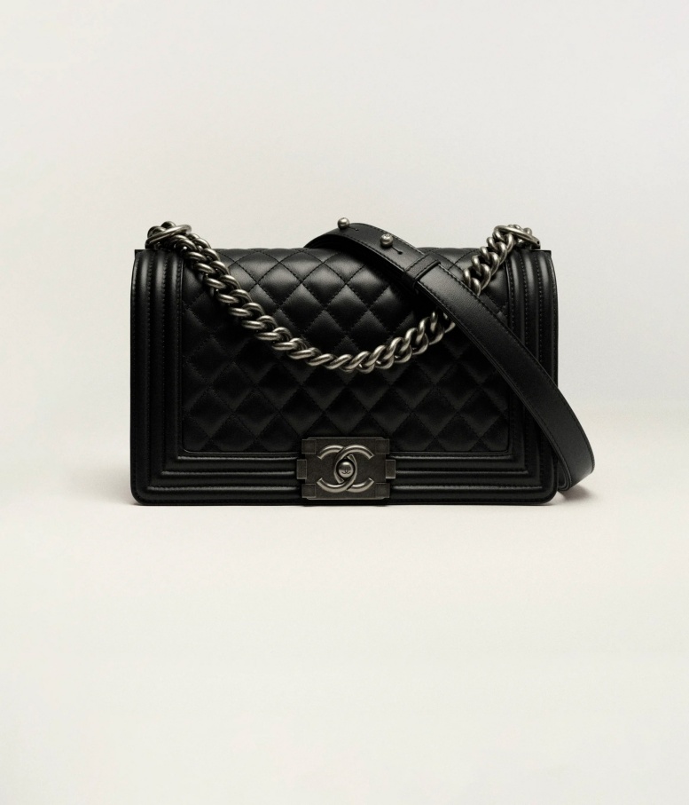 BOY CHANEL_$1779505832707014141.jpg BOY CHANEL.jpg